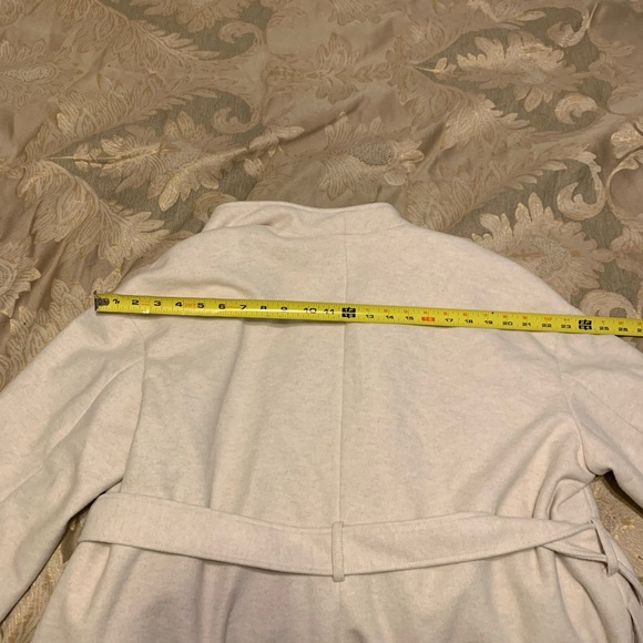 Beige/cream color H&M coat - Picture 3 of 4